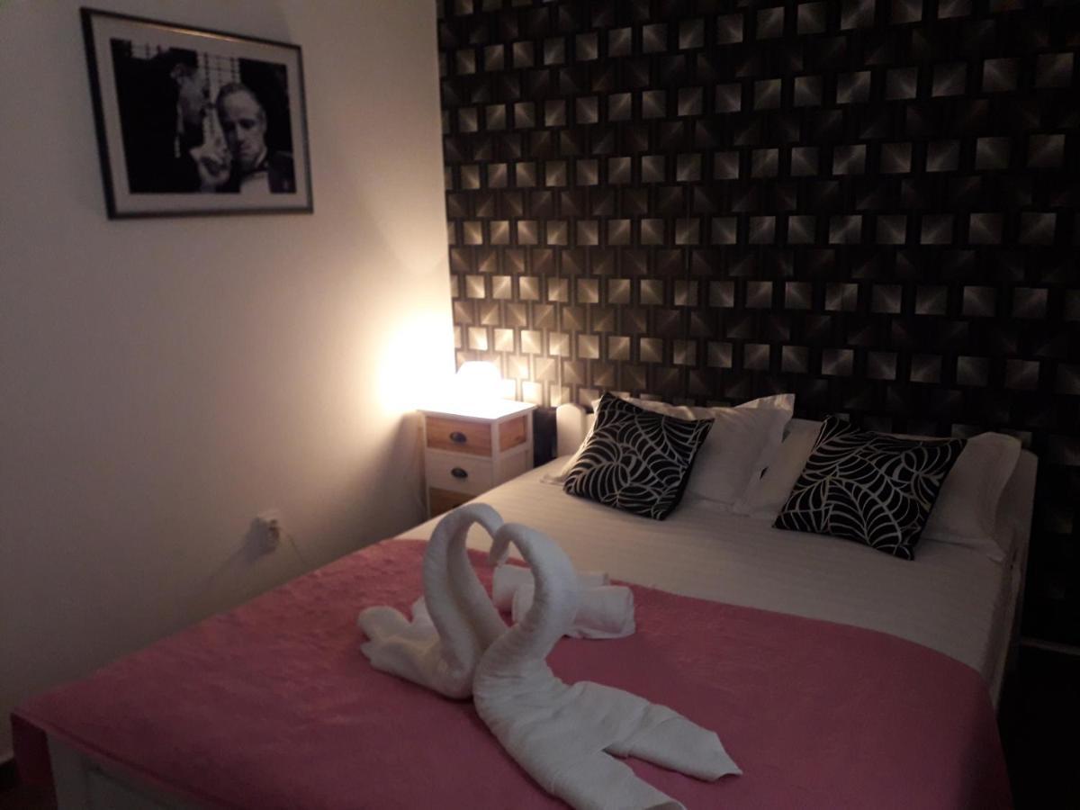 Ana Apartmani Sveti Stefan Bagian luar foto