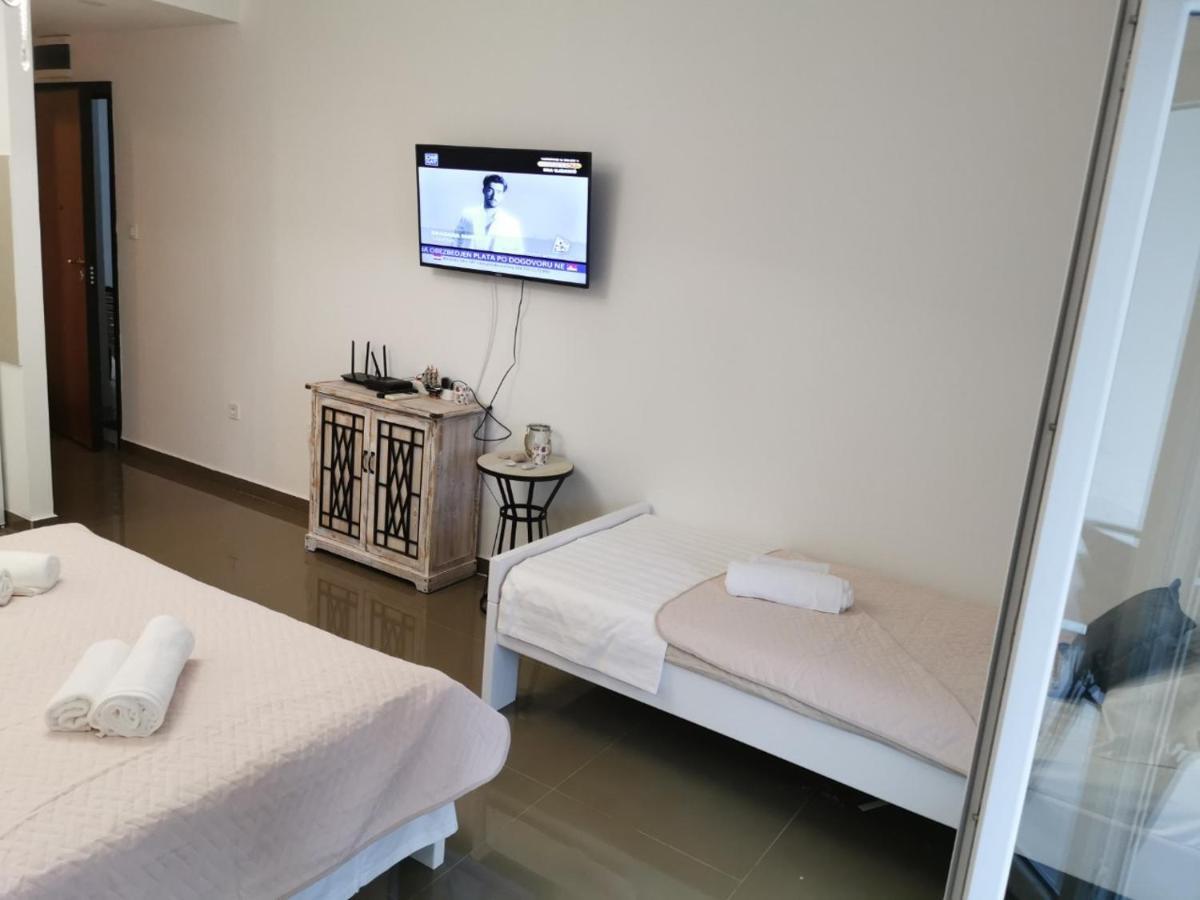 Ana Apartmani Sveti Stefan Bagian luar foto