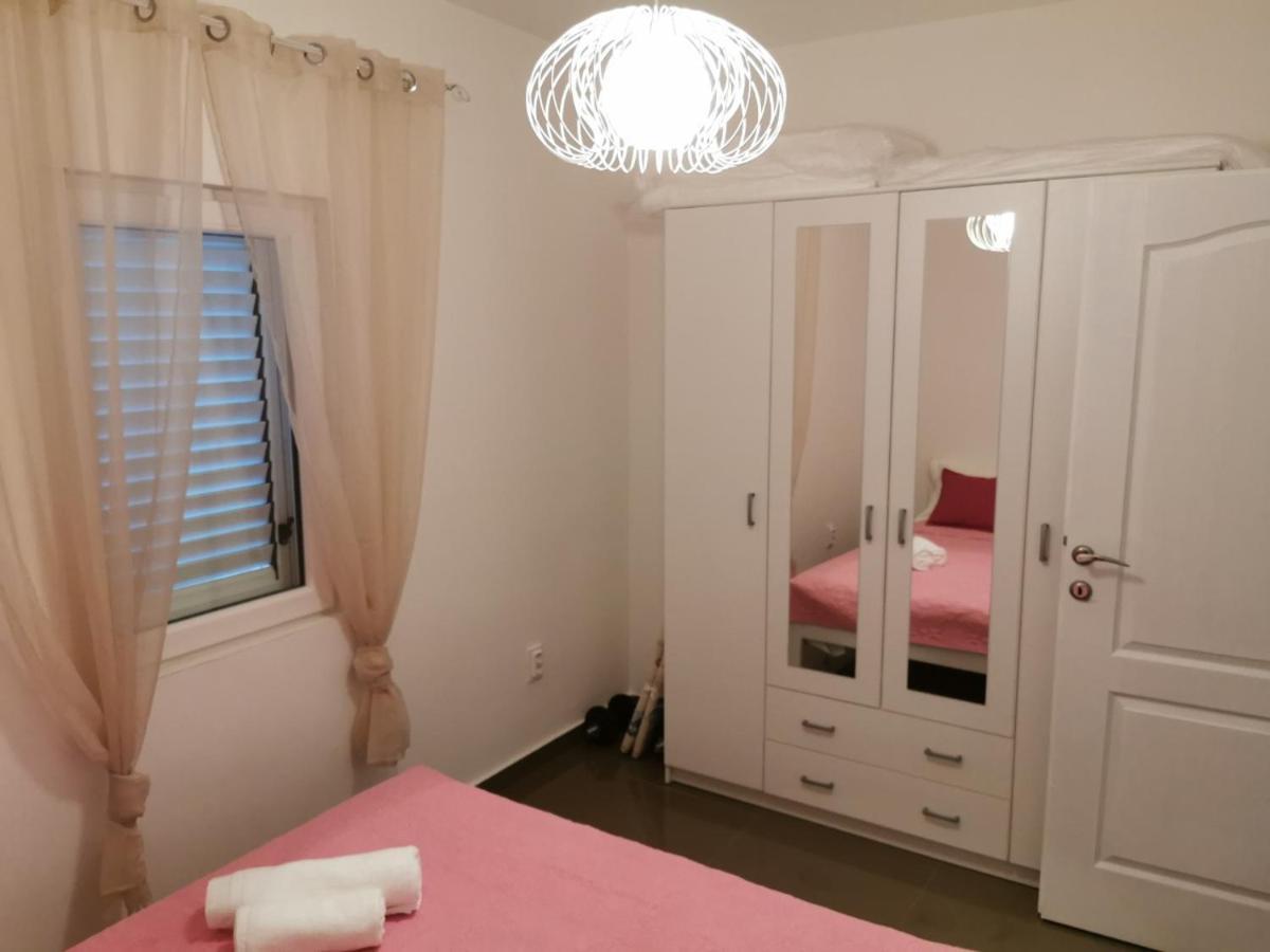 Ana Apartmani Sveti Stefan Bagian luar foto